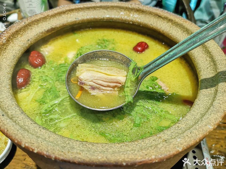 养肝草清远鸡打边炉图片