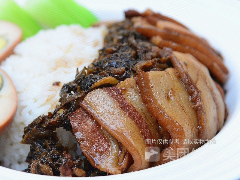 梅菜扣肉盖浇饭图片