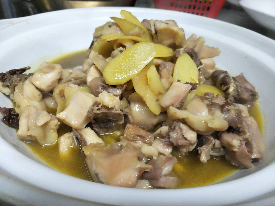 老姜煨鸡图片
