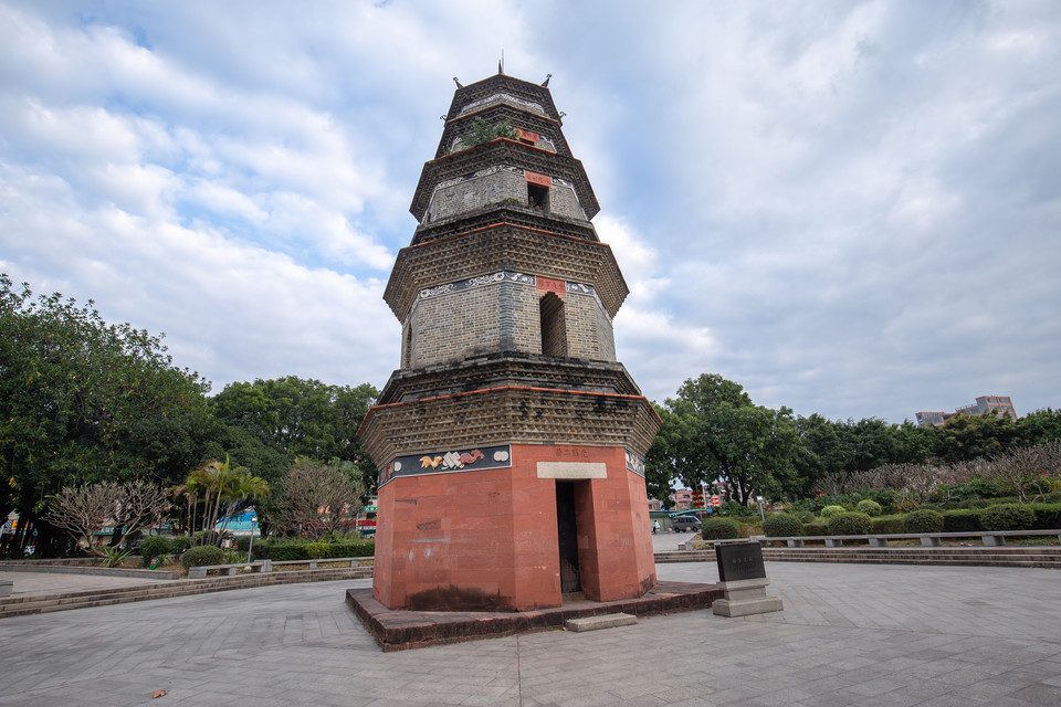 福隆古塔公园图片