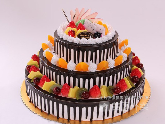 双层欧式水果蛋糕图片