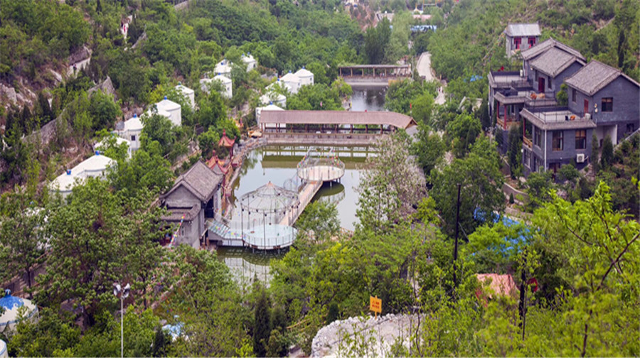 华峪山庄简介图片