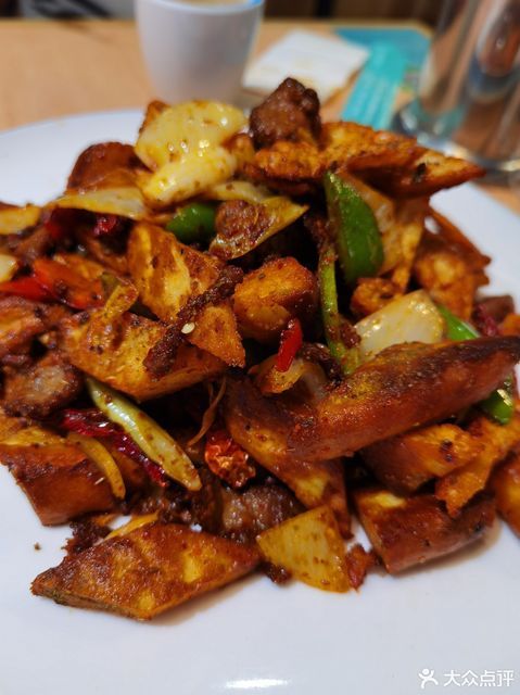 馕炒肉图片