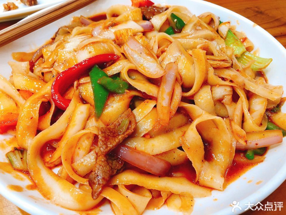 牛肉炒刀削图片