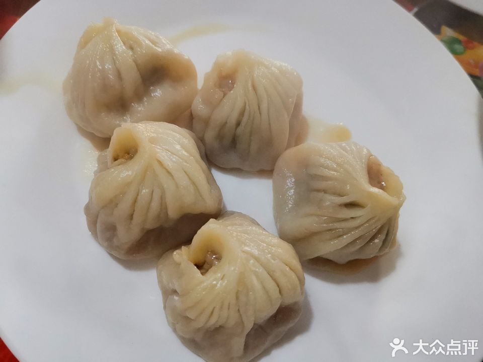 炒面皮锅贴推荐菜:介绍:地址(在哪里):运漕镇菜市场位于马鞍山市含山