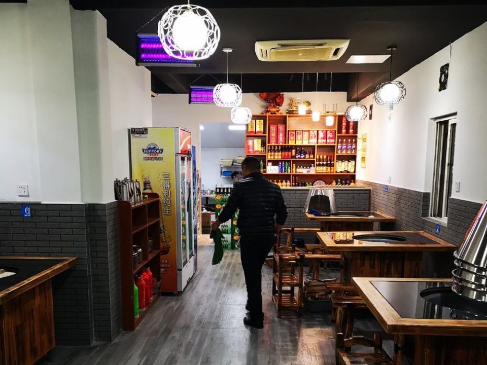 怎么去,怎么走,在哪,在哪里,在哪儿):苏州市吴中区郭巷街道彩虹路39号