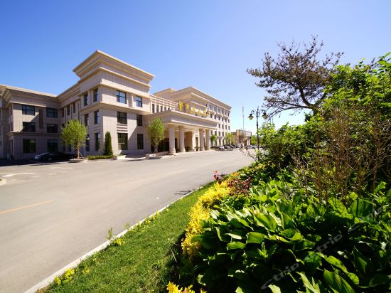 在哪儿):兴安盟突泉县利民街与湖西路交汇处附近东南电话:牧仁酒店