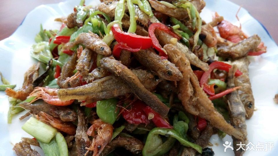 辣椒炒河鱼图片