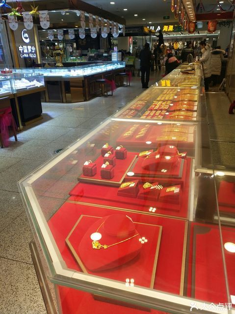 中国金店牛气冲天图片