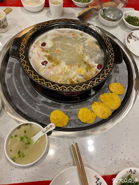 小蛮牛香卤火锅(仁和美食街店)图片