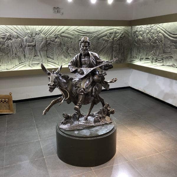 库尔班吐鲁木纪念馆