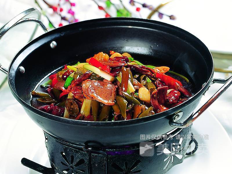 小铁锅老菜坊图片