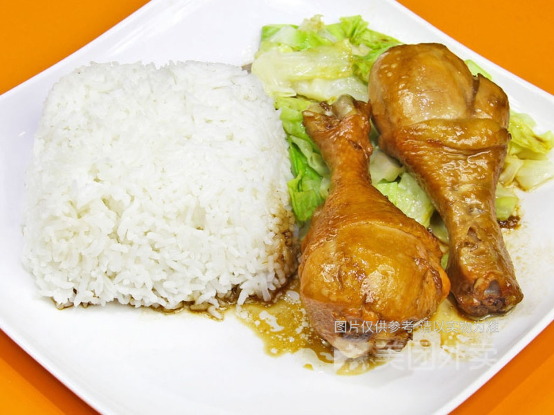 卤香鸡腿饭图片