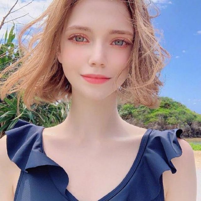 阿双阿月护肤造型图片