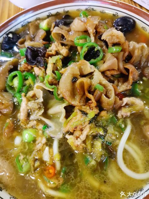 雪菜肉丝面加大肠图片