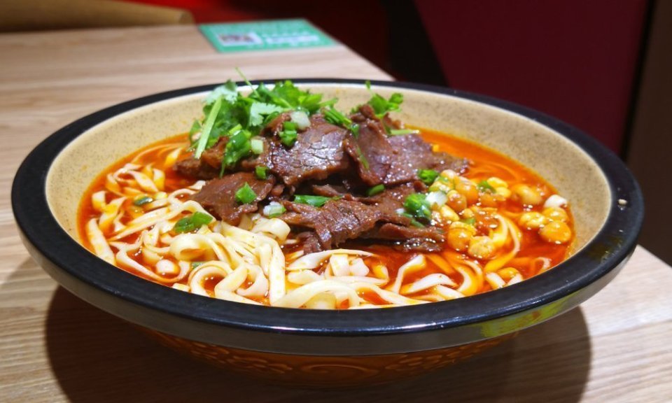 推荐菜:地址(在哪里:江城客牛肉粉面位于武汉市黄陂区前川街道百锦街