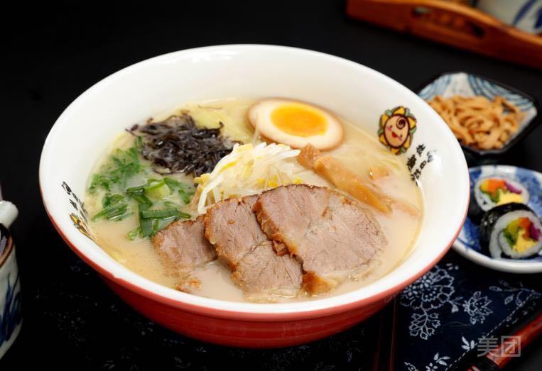 豚骨叉烧拉面图片