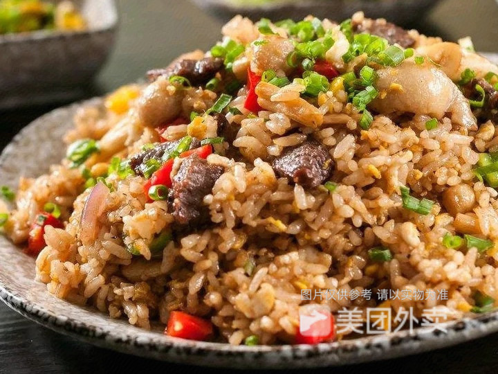 里脊牛肉铁板炒饭图片