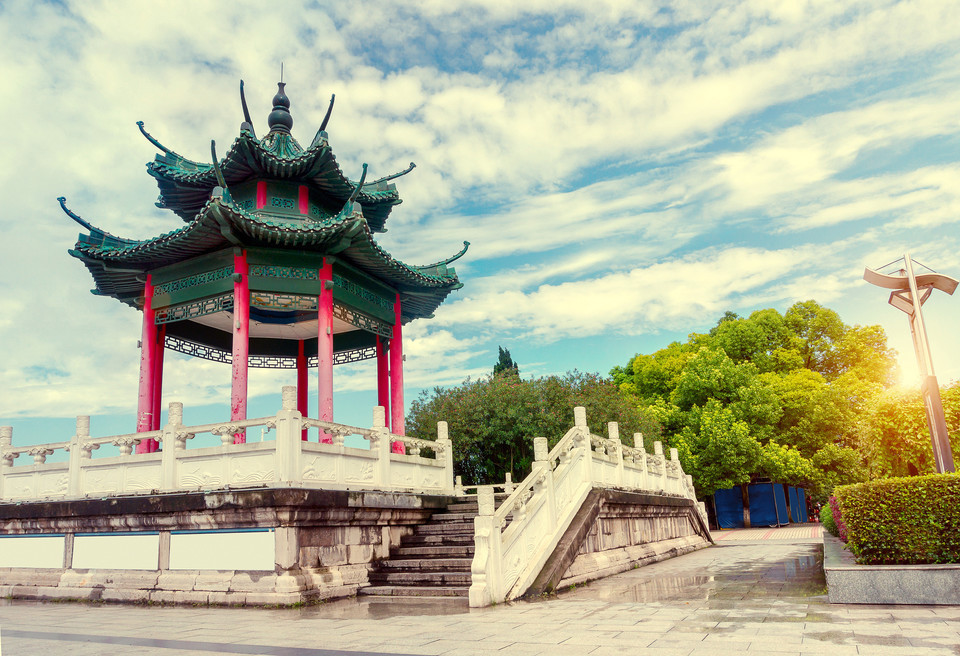 滨江公园地址(位置,怎么去,怎么走,在哪,在哪里,在哪儿):宜昌市西陵区