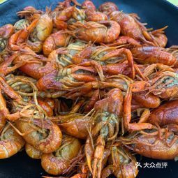 巴陵亿口香月亮岛店