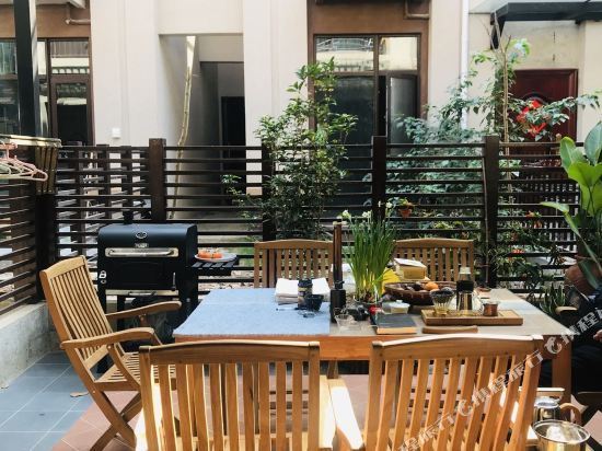 丽江束河鹿野苑民宿(5号路分店)图片