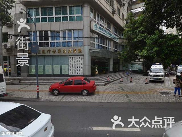 在哪,在哪里,在哪儿):成都市青羊区四道街20号1楼四川省第二中医医院