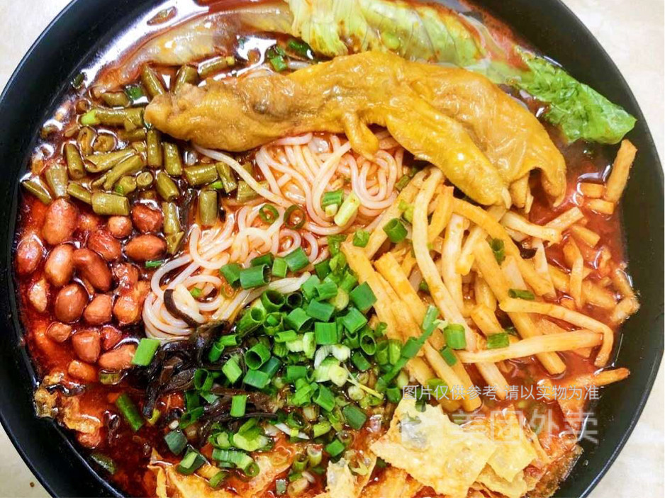 鸡爪螺蛳粉图片