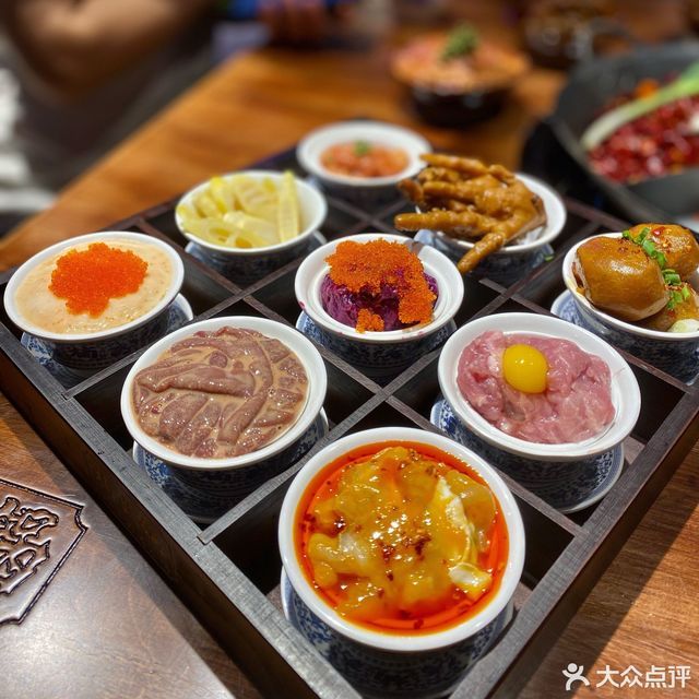 九宫格特色菜拼盘图片