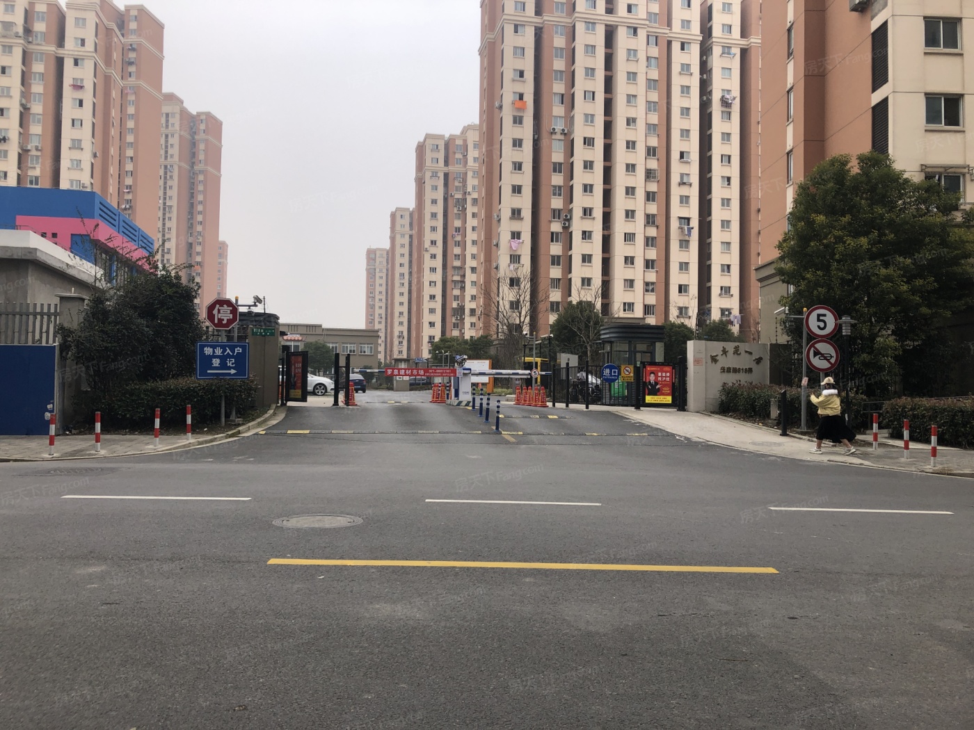 美罗家园金丰苑一区位于上海市宝山区美康路818弄介绍:标签:住宅小区