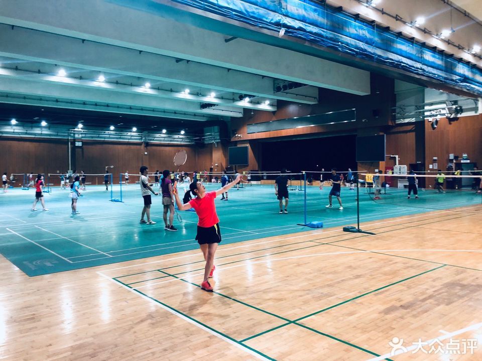 北京八中游泳馆图片