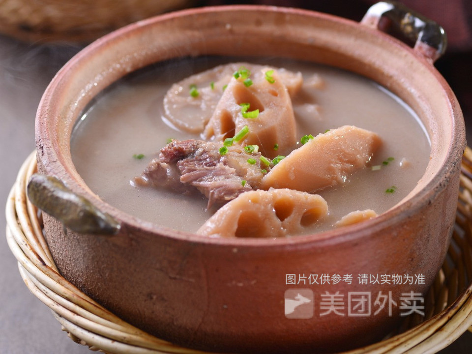 排骨藕汤图片