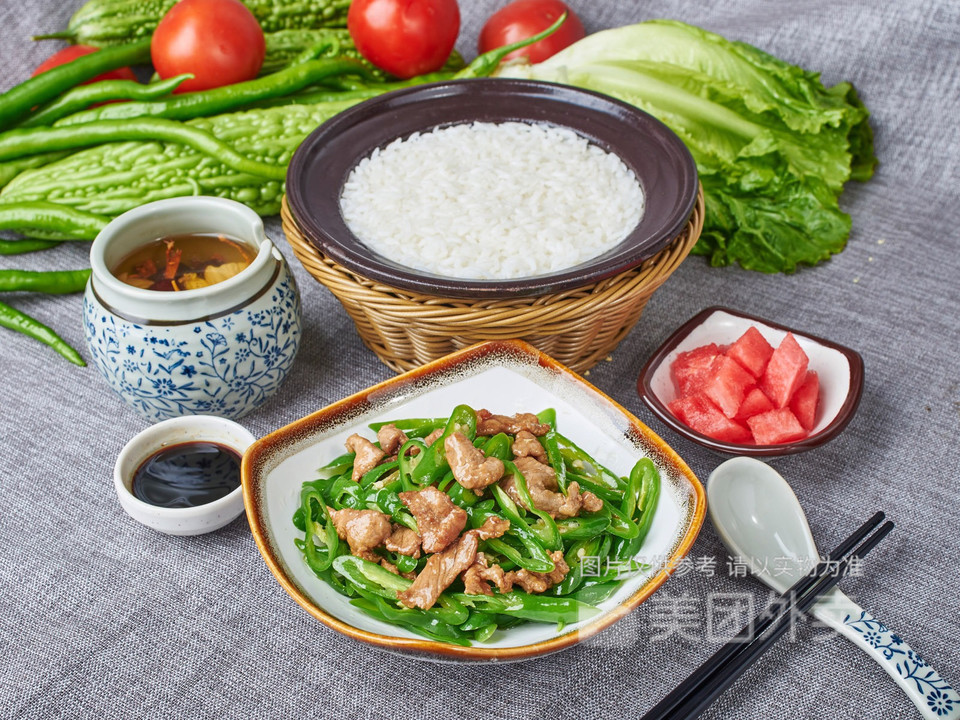 农家小炒肉饭图片
