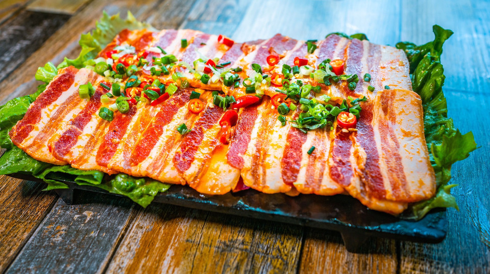 鲜土猪五花肉图片