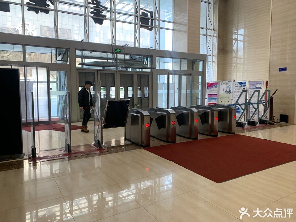 黑龙江科技大学图书馆