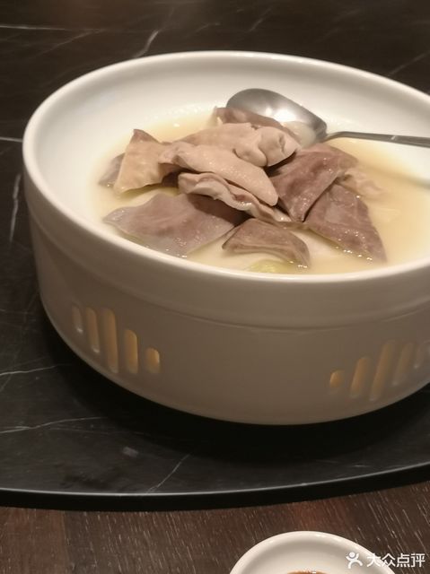 红烧翅推荐菜:介绍:地址(在哪里):庄氏祥记位于汕头市龙湖区海湾一城