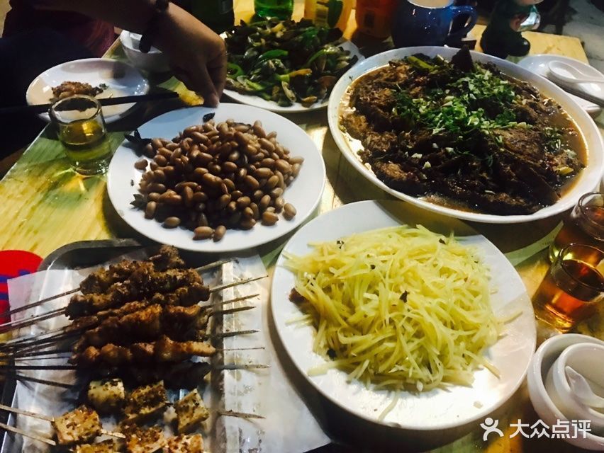 兄弟饭店家常菜图片