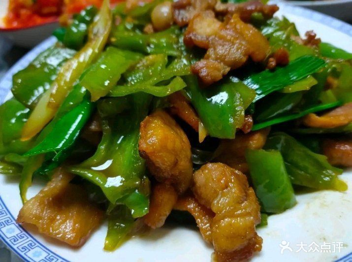 青椒隔子肉图片