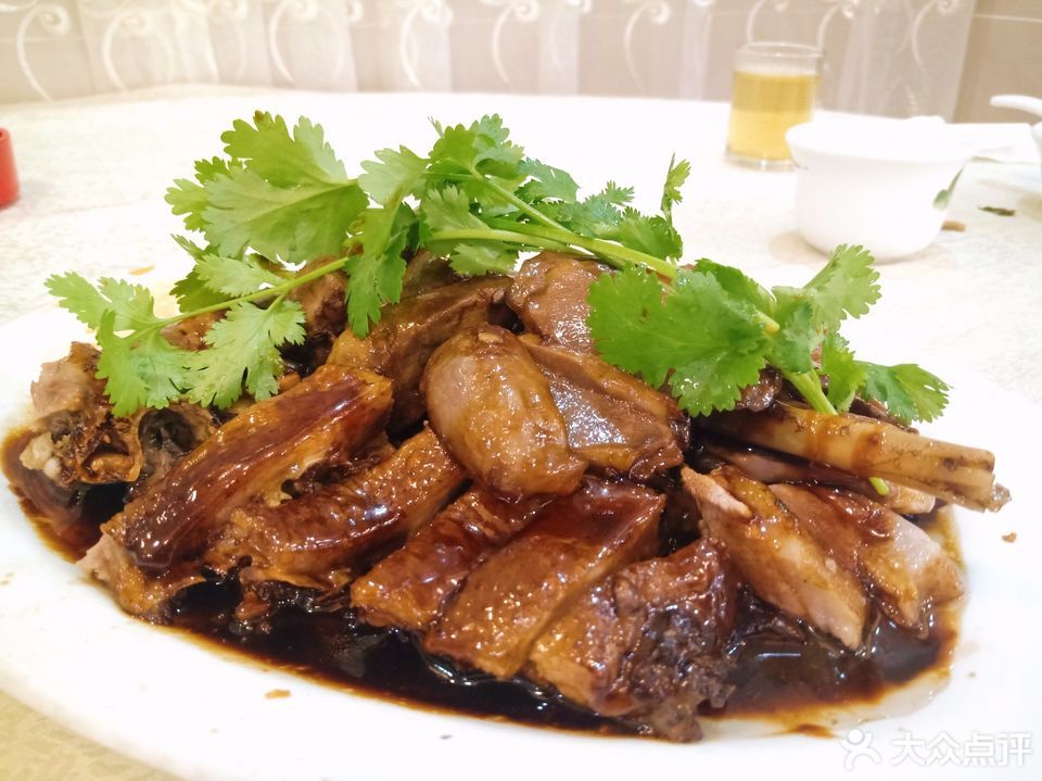 姜片爆藤鳝推荐菜:介绍:地址(在哪里):胜记美食位于珠海市斗门区盛兴