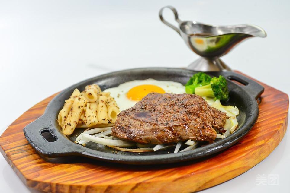 铁板黑胡椒牛排图片