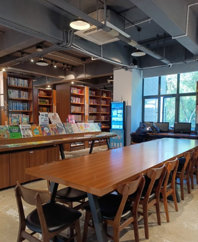 阅潮书店(狮山店)图片