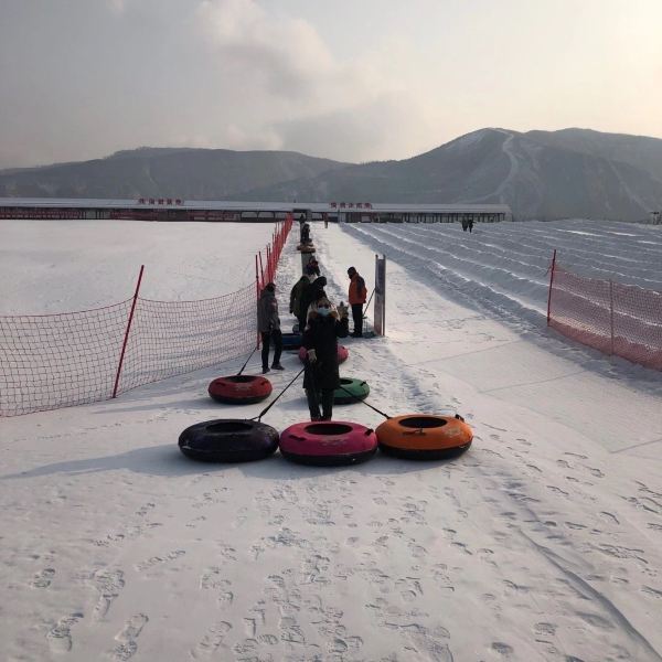 西宁北川滑雪场图片