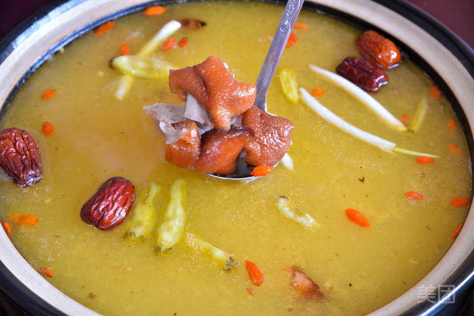 老坛脆蹄花火锅