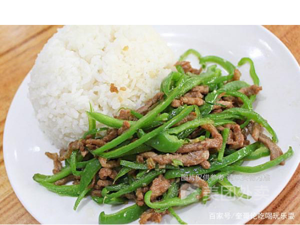 肉丝盖饭图片
