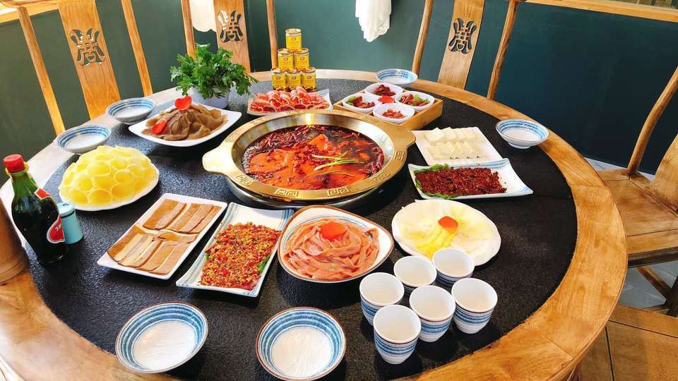 花间小院庭院火锅图片