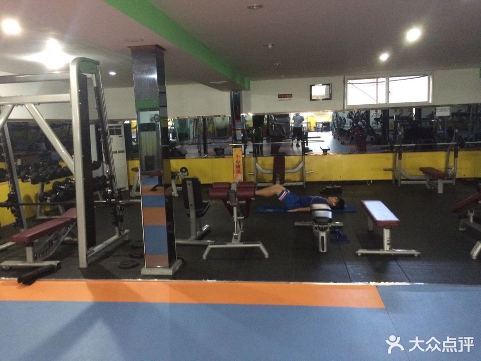 【曹路体育中心体育馆】地址,电话,路线,周边设施_360地图