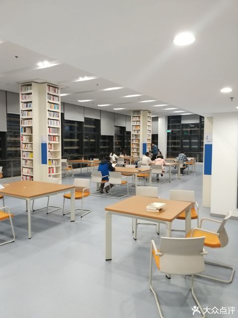 天津大學鄭東圖書館