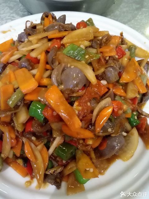 酸菜炒鸭庆图片