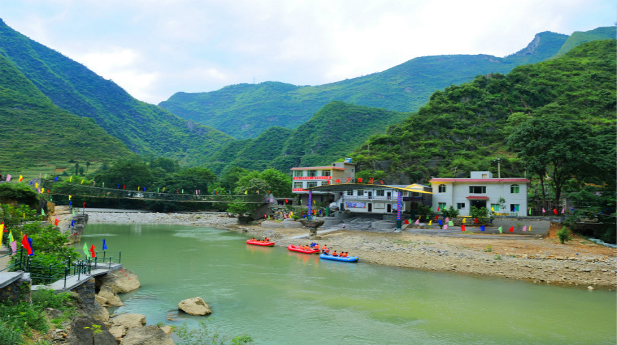 万盛铜鼓滩漂流