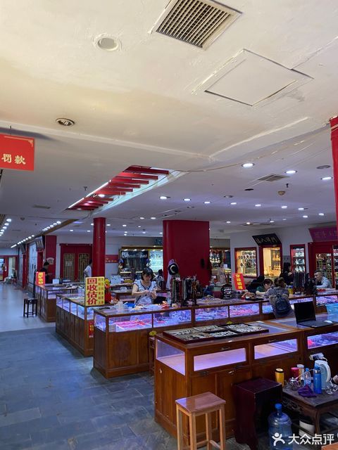 郑州古玩城图片