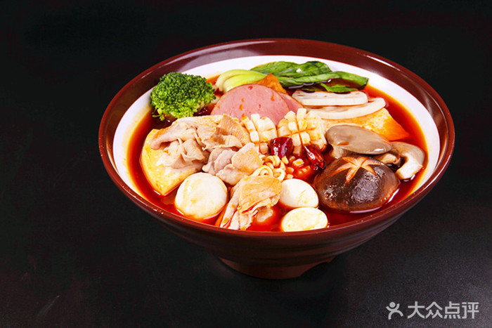 杨国福麻辣烫泰盛广场店